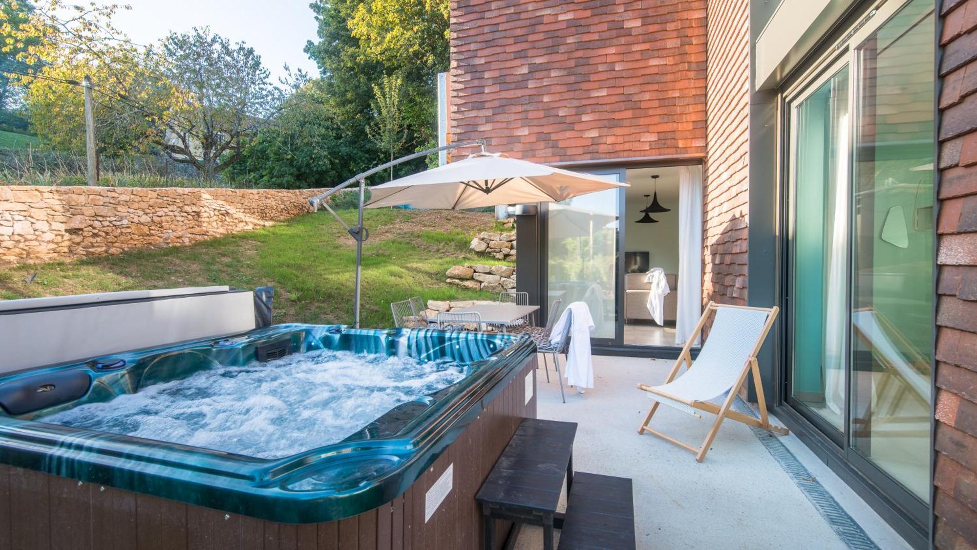 Cote Jardin Avec Jacuzzi Privatif Et Parking Prive Apartment Sarlat-la-Caneda Ngoại thất bức ảnh